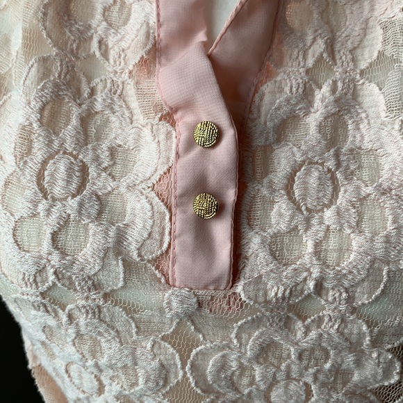 Suzy Shier crop top with tie knot in front - Picture 10 of 10